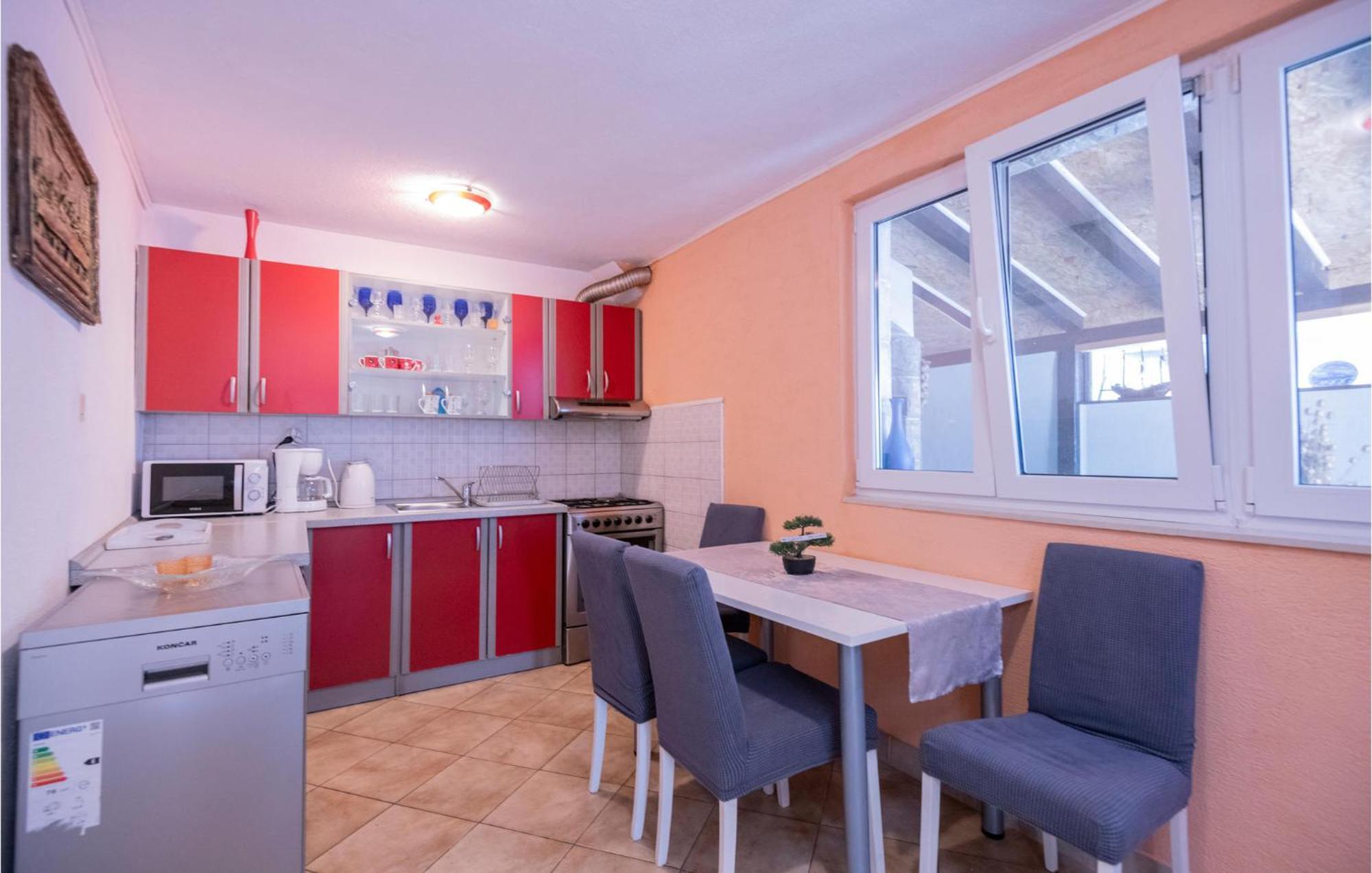 Beautiful Home In Makarska With Kitchen Zewnętrze zdjęcie